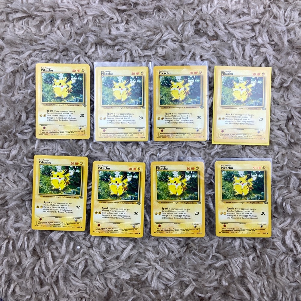 (8X) RAW Pokemon 1999 Jungle Set Pikachu #60 Vintage! (Red cheeks)